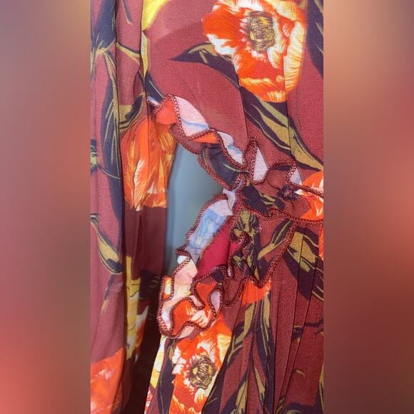 Vici Women's Waist Cutout Pleated Long Sleeve Maxi Dress in Rust Floral - Picture 9 of 14